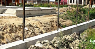 Фундамент под забор заказать в Рузаевке - заливка фундамента для забора | от 1524 за п.м.